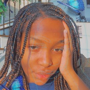 Meet your Posher, Fola